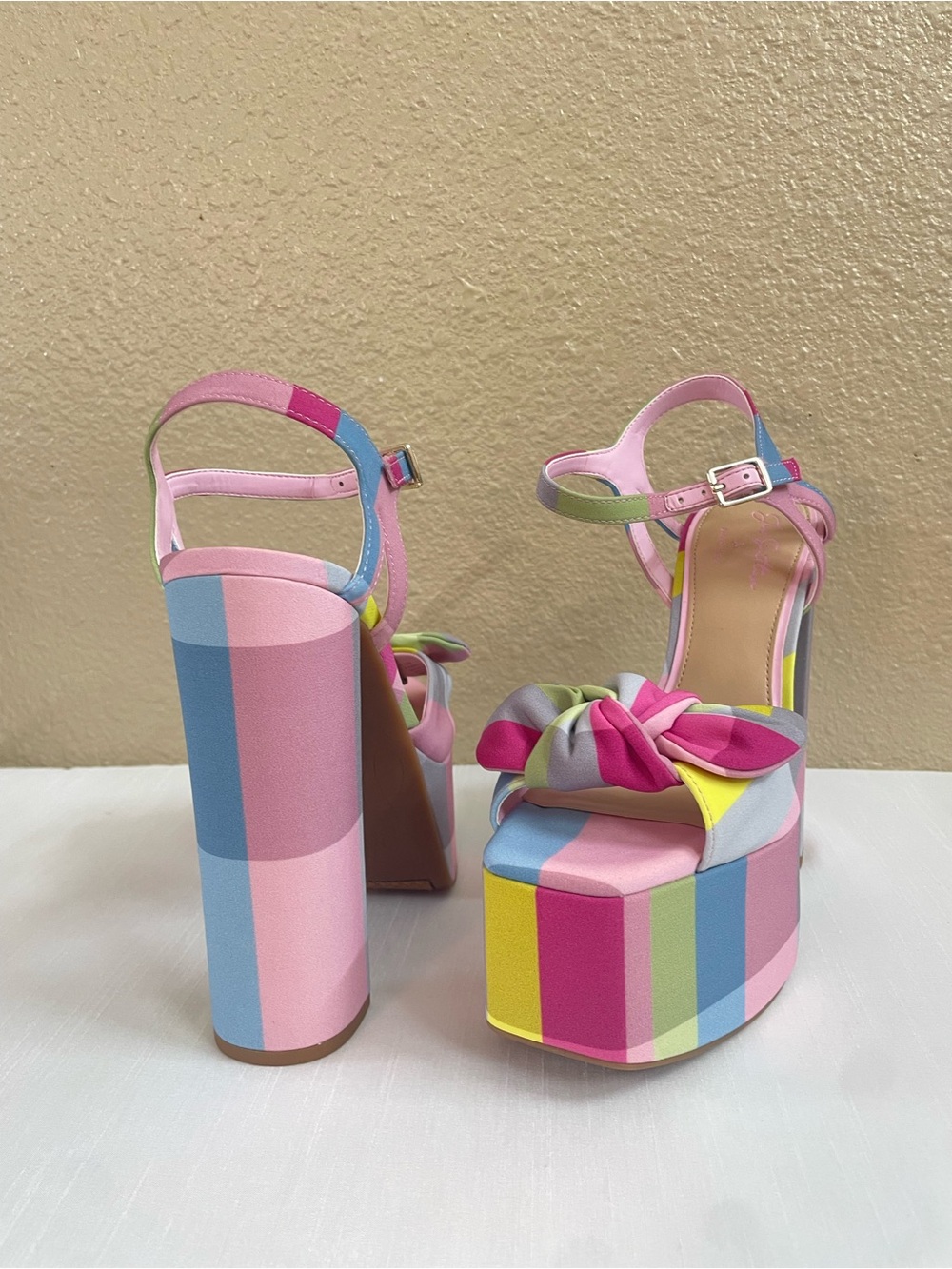 Gianni Bini x Jess Southern Women’s Carrie Plaid
Platform Sandals Size 7.5 M - Picture 4 of 14